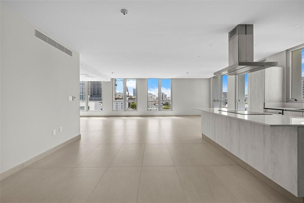 待售: $1,325,000 (2 贝兹, 2 浴室, 1616 平方英尺)