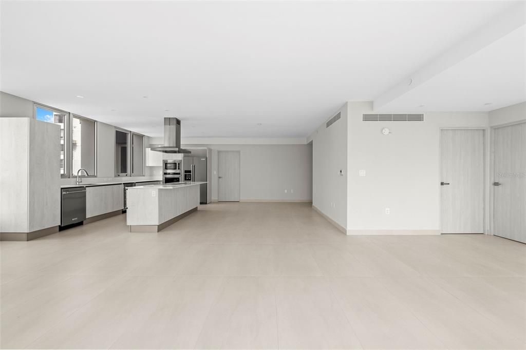 待售: $1,325,000 (2 贝兹, 2 浴室, 1616 平方英尺)