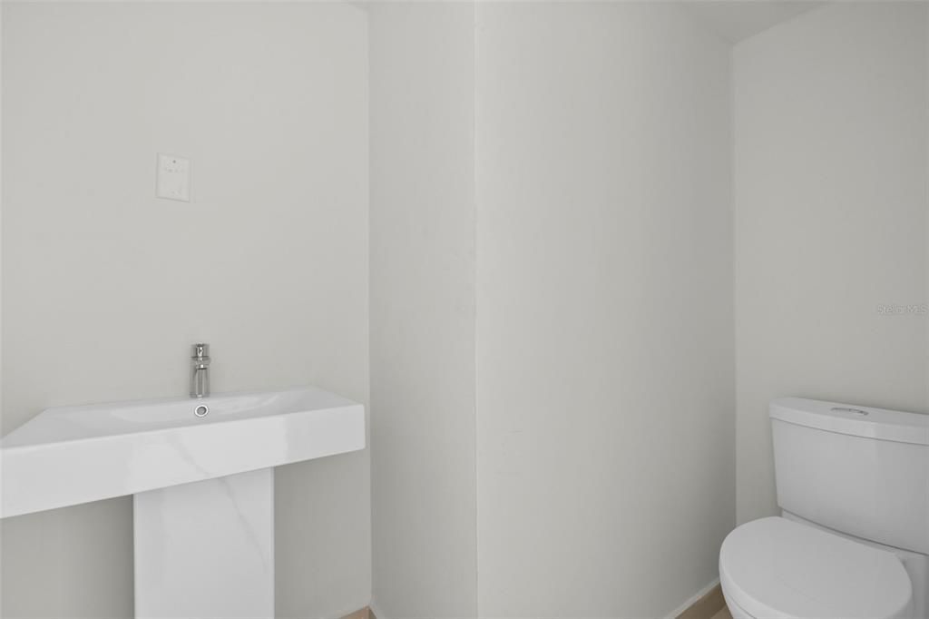 待售: $1,325,000 (2 贝兹, 2 浴室, 1616 平方英尺)