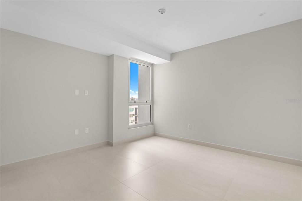 待售: $1,325,000 (2 贝兹, 2 浴室, 1616 平方英尺)