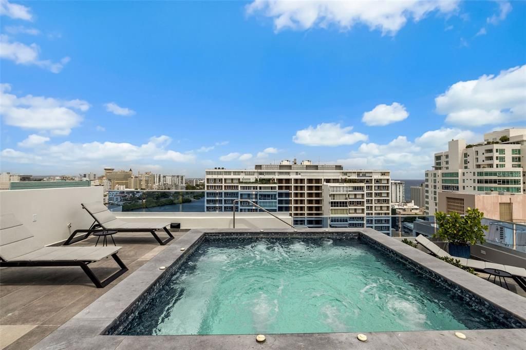 待售: $1,325,000 (2 贝兹, 2 浴室, 1616 平方英尺)