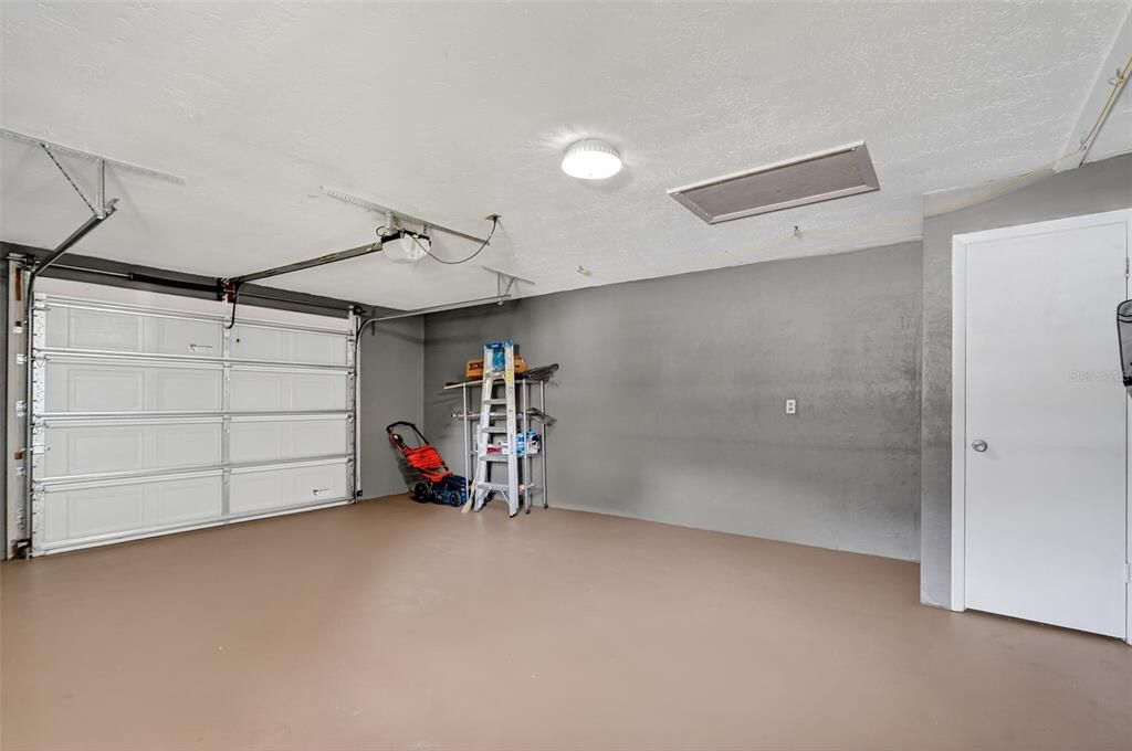 For Sale: $229,900 (2 beds, 2 baths, 1430 Square Feet)