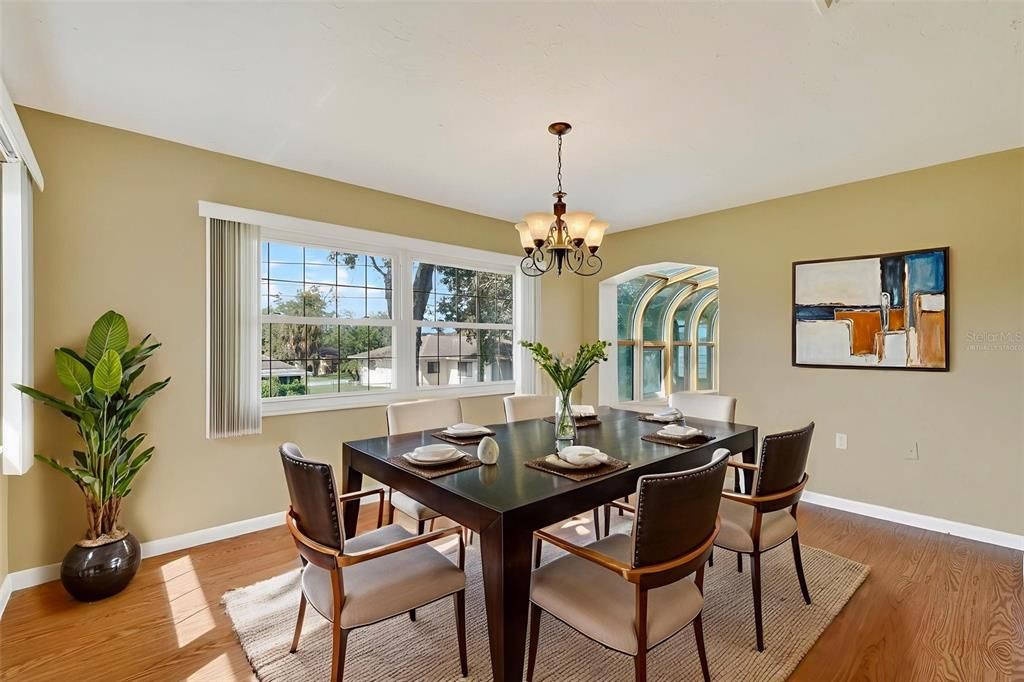 For Sale: $229,900 (2 beds, 2 baths, 1430 Square Feet)