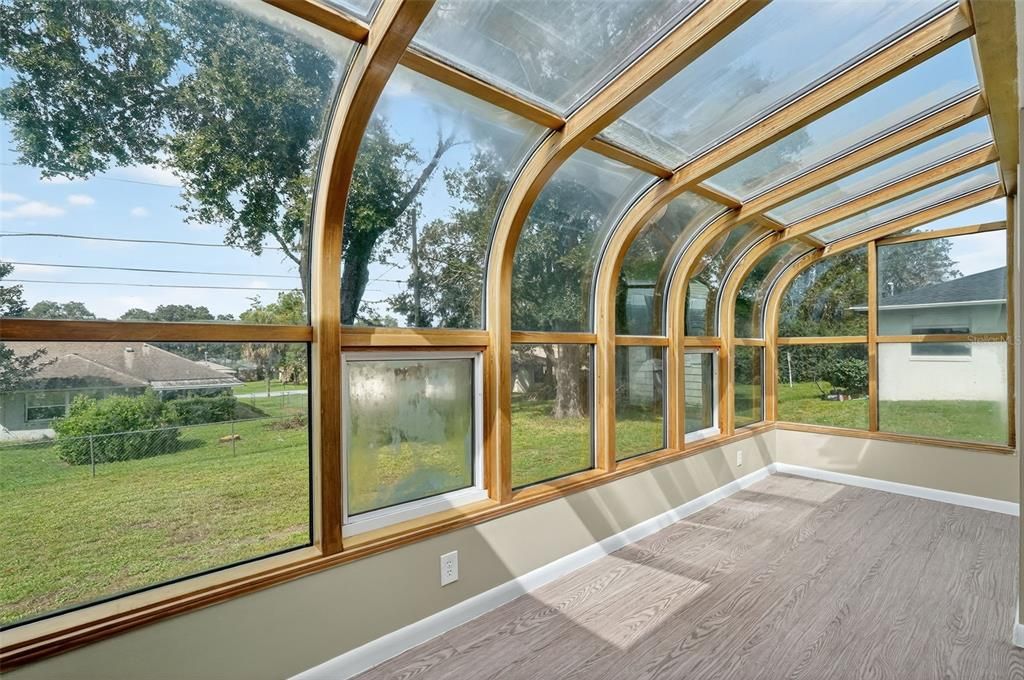 For Sale: $229,900 (2 beds, 2 baths, 1430 Square Feet)