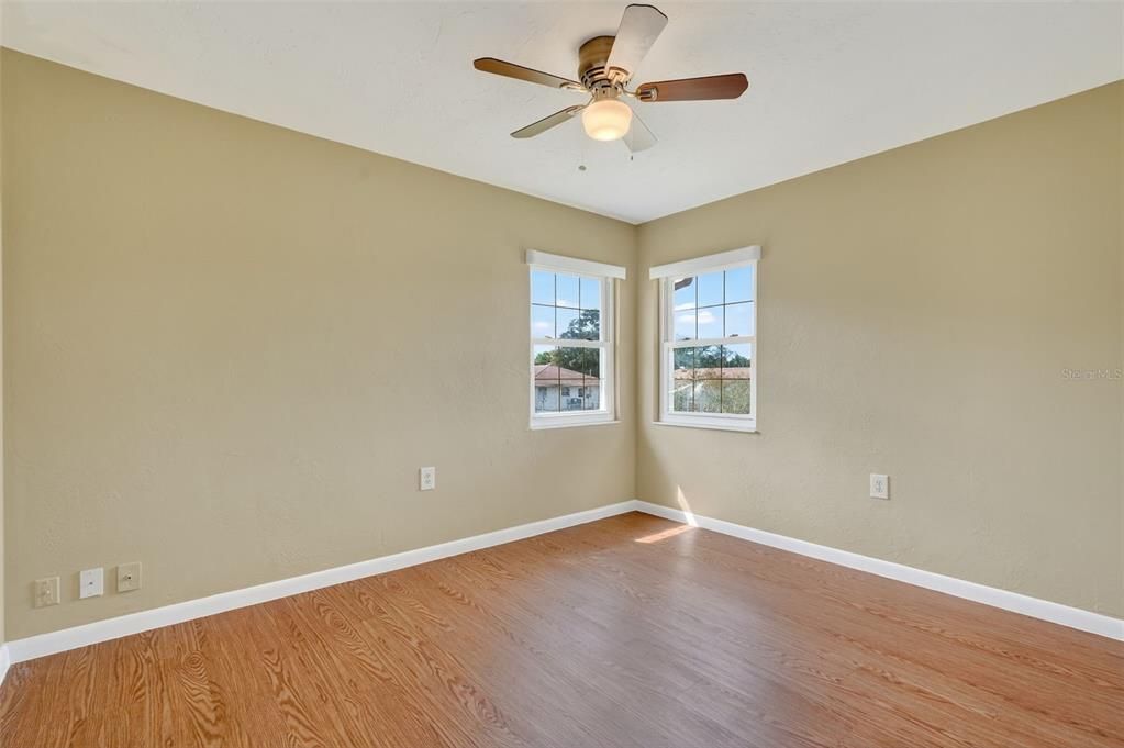 For Sale: $229,900 (2 beds, 2 baths, 1430 Square Feet)