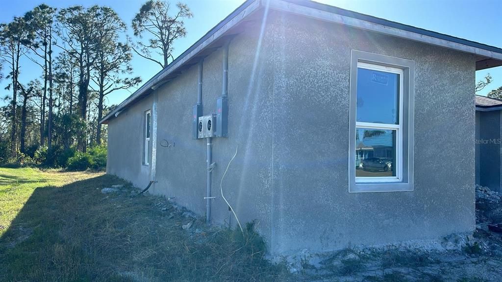 For Sale: $342,900 (6 beds, 0 baths, 2324 Square Feet)