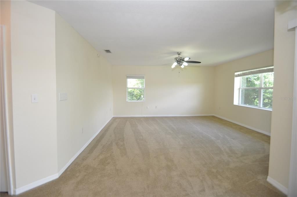 В аренду: $1,550 (2 спален, 2 ванн, 1035 Квадратных фут)