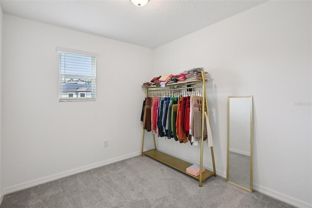 For Sale: $1,125,000 (6 beds, 5 baths, 5506 Square Feet)