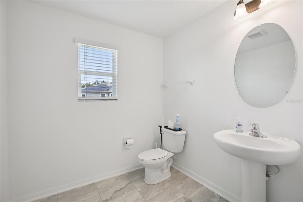 For Sale: $1,125,000 (6 beds, 5 baths, 5506 Square Feet)