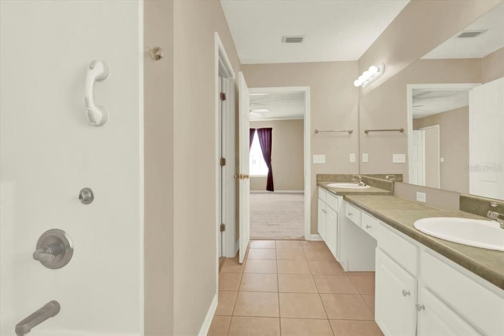 待售: $319,000 (3 贝兹, 2 浴室, 1348 平方英尺)