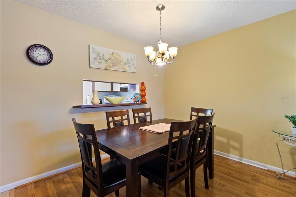 For Rent: $3,900 (2 beds, 2 baths, 1056 Square Feet)