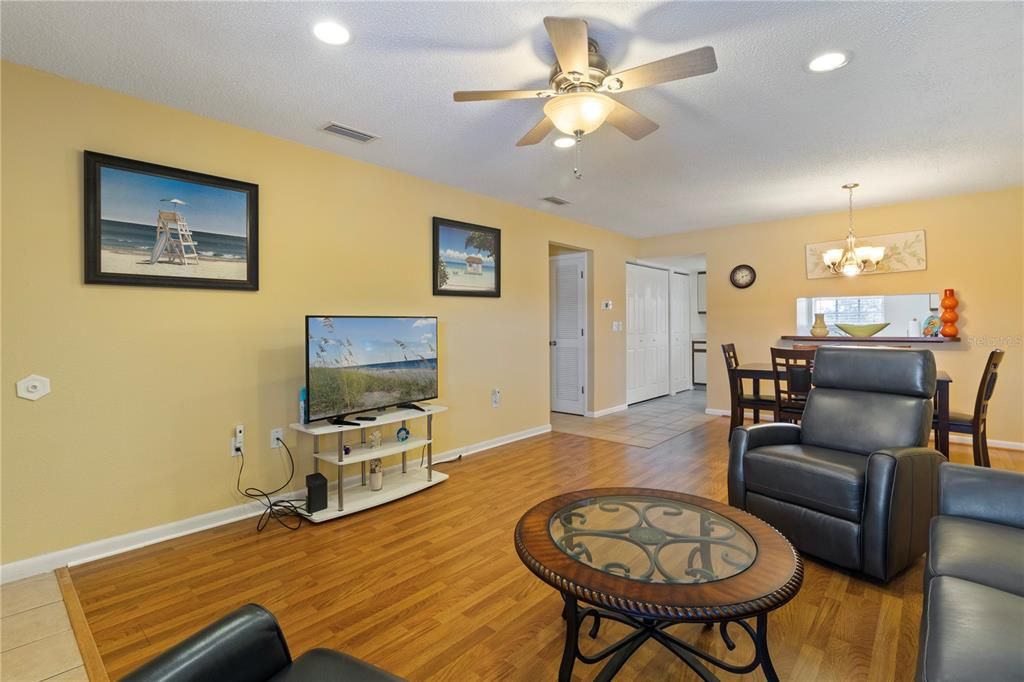 For Rent: $3,900 (2 beds, 2 baths, 1056 Square Feet)