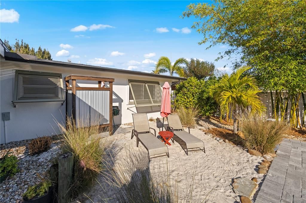 Active With Contract: $439,000 (3 beds, 3 baths, 1768 Square Feet)