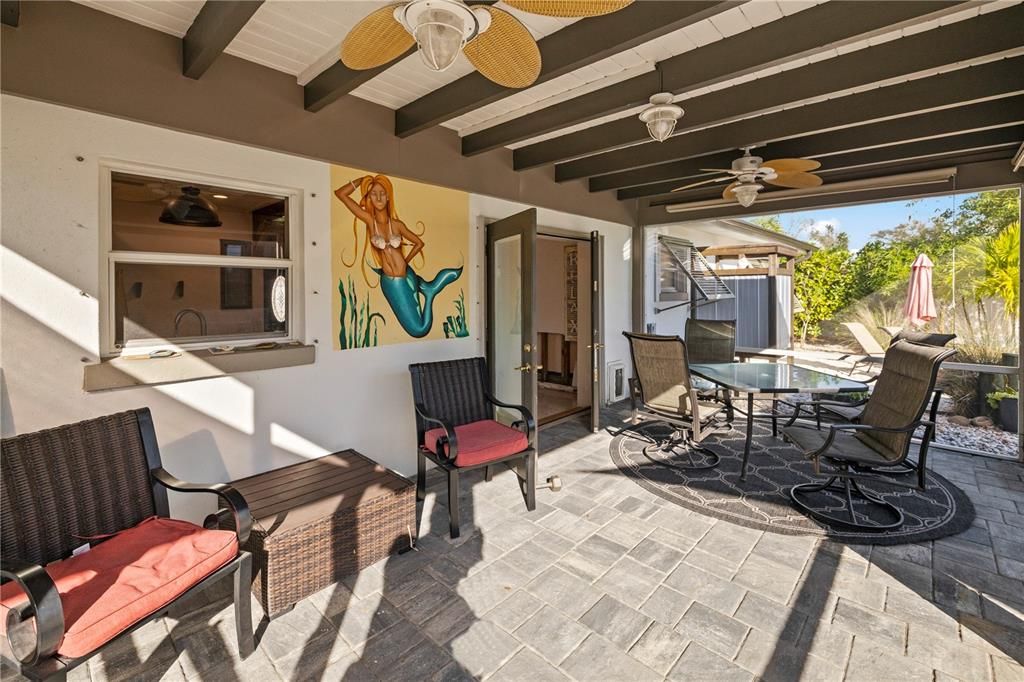 Active With Contract: $439,000 (3 beds, 3 baths, 1768 Square Feet)
