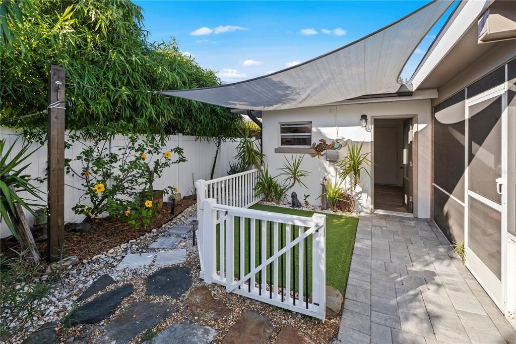 Active With Contract: $439,000 (3 beds, 3 baths, 1768 Square Feet)