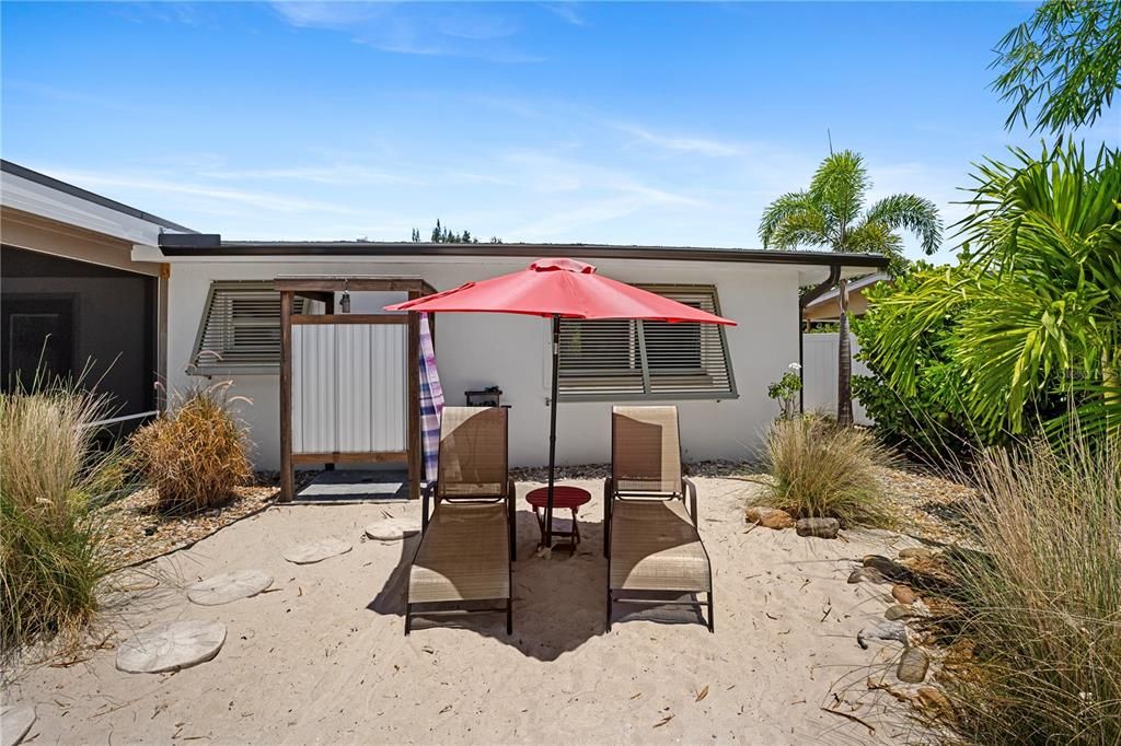Active With Contract: $439,000 (3 beds, 3 baths, 1768 Square Feet)