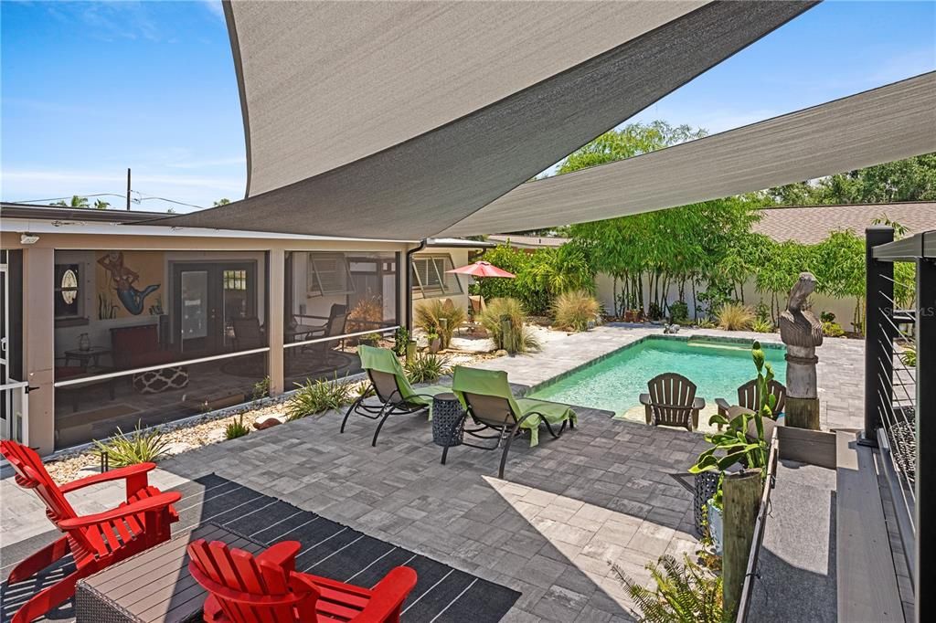 Active With Contract: $439,000 (3 beds, 3 baths, 1768 Square Feet)