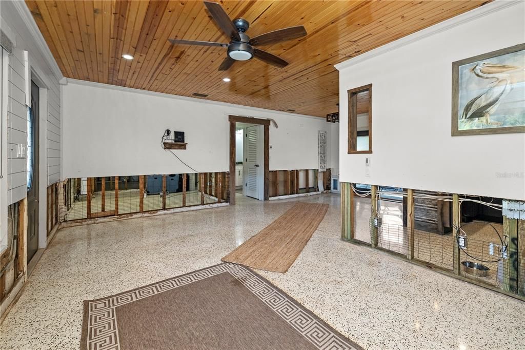 Active With Contract: $439,000 (3 beds, 3 baths, 1768 Square Feet)