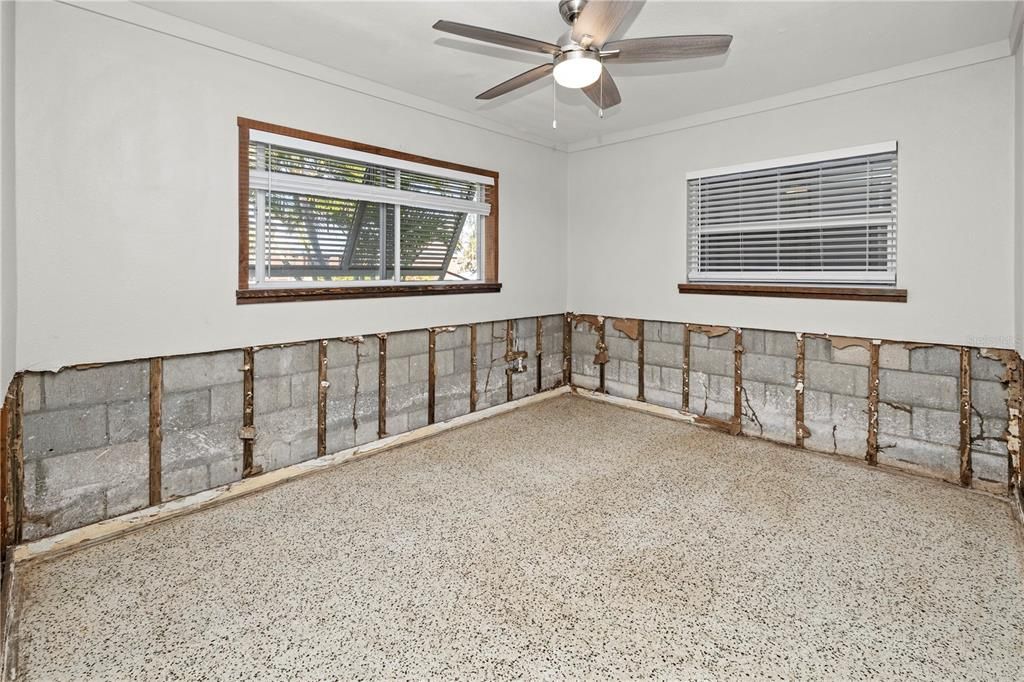 Active With Contract: $439,000 (3 beds, 3 baths, 1768 Square Feet)