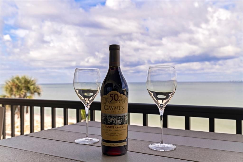 合同活跃: $996,000 (2 贝兹, 2 浴室, 1110 平方英尺)