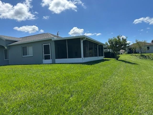 For Sale: $305,000 (3 beds, 2 baths, 1315 Square Feet)