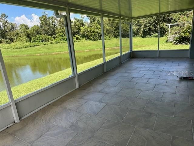 For Sale: $305,000 (3 beds, 2 baths, 1315 Square Feet)