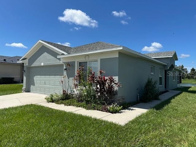 For Sale: $305,000 (3 beds, 2 baths, 1315 Square Feet)