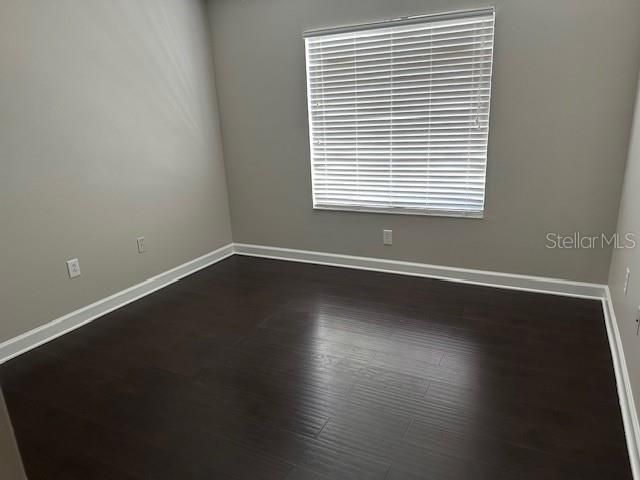 For Sale: $305,000 (3 beds, 2 baths, 1315 Square Feet)