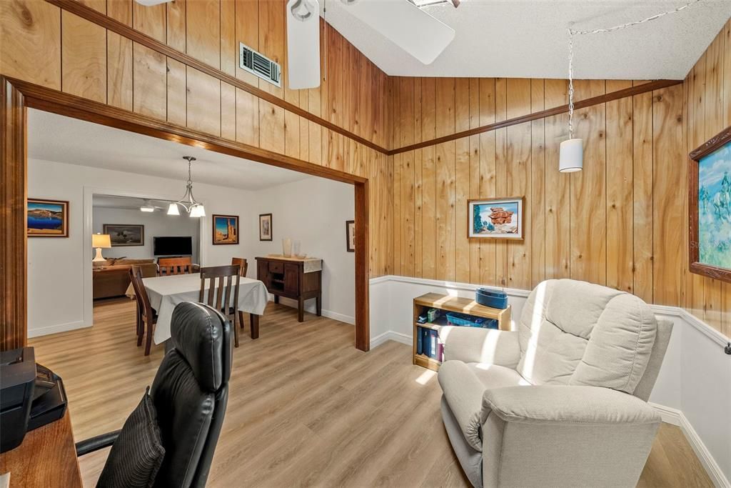 На продажу: $399,000 (2 спален, 2 ванн, 1697 Квадратных фут)