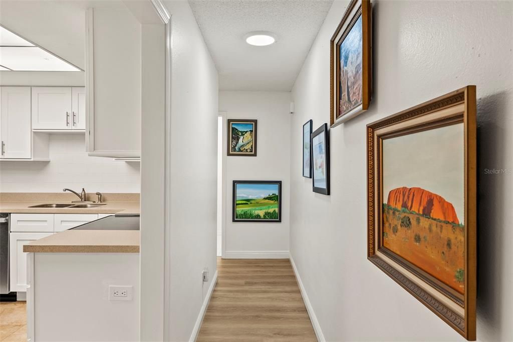 На продажу: $399,000 (2 спален, 2 ванн, 1697 Квадратных фут)