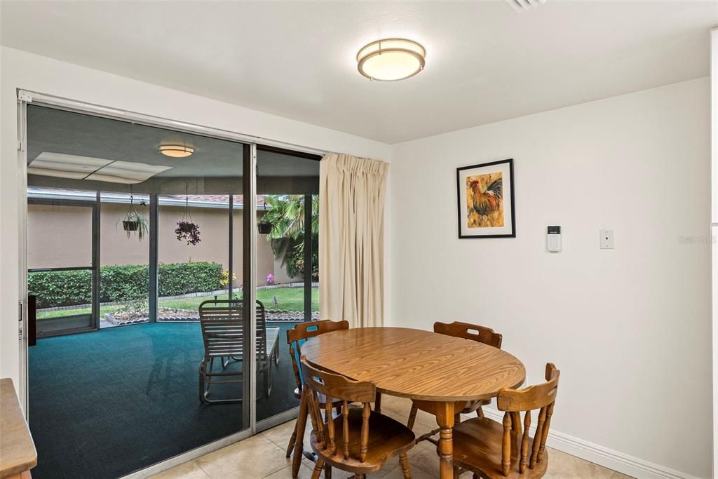 На продажу: $399,000 (2 спален, 2 ванн, 1697 Квадратных фут)