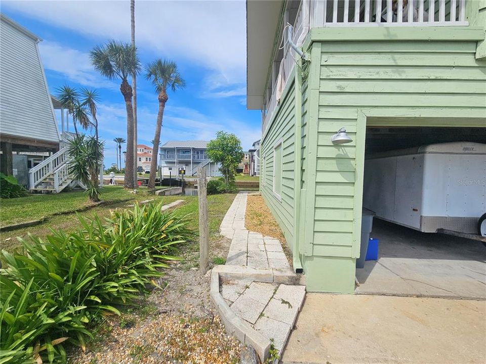 待售: $475,000 (3 贝兹, 1 浴室, 1203 平方英尺)