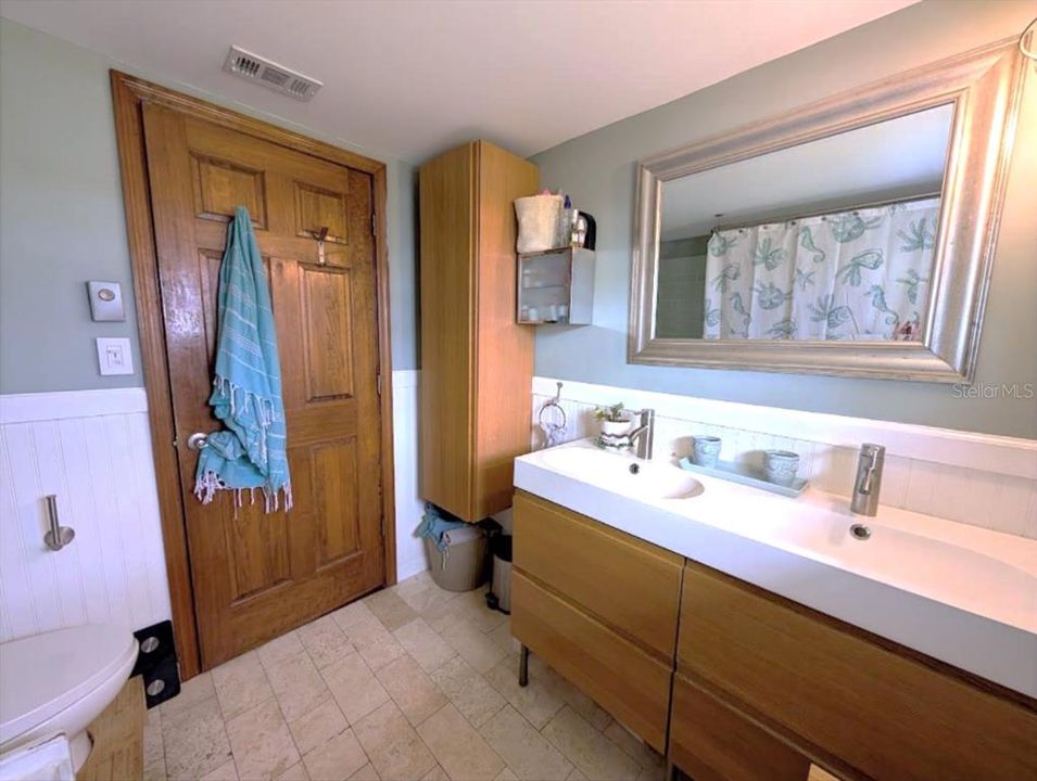 待售: $475,000 (3 贝兹, 1 浴室, 1203 平方英尺)