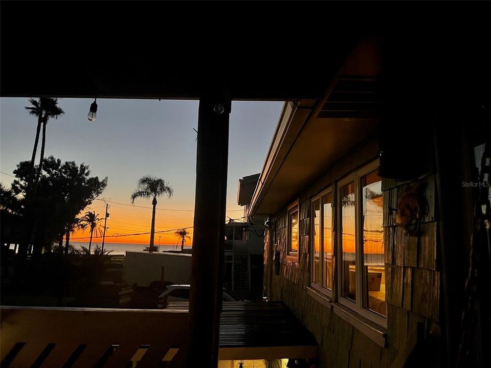 待售: $475,000 (3 贝兹, 1 浴室, 1203 平方英尺)