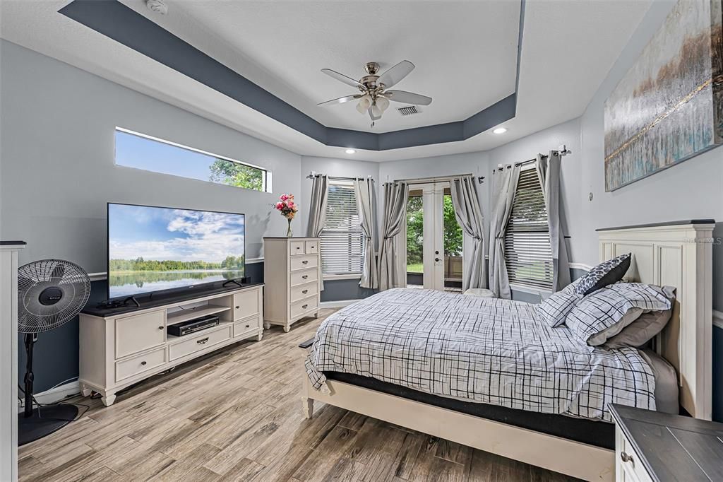 待售: $450,000 (4 贝兹, 2 浴室, 2366 平方英尺)