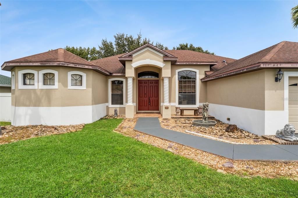 待售: $450,000 (4 贝兹, 2 浴室, 2366 平方英尺)