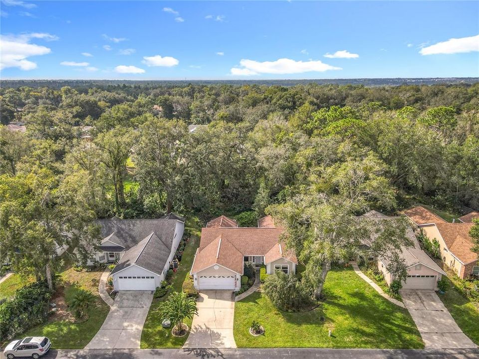 合同活跃: $275,000 (2 贝兹, 2 浴室, 1413 平方英尺)