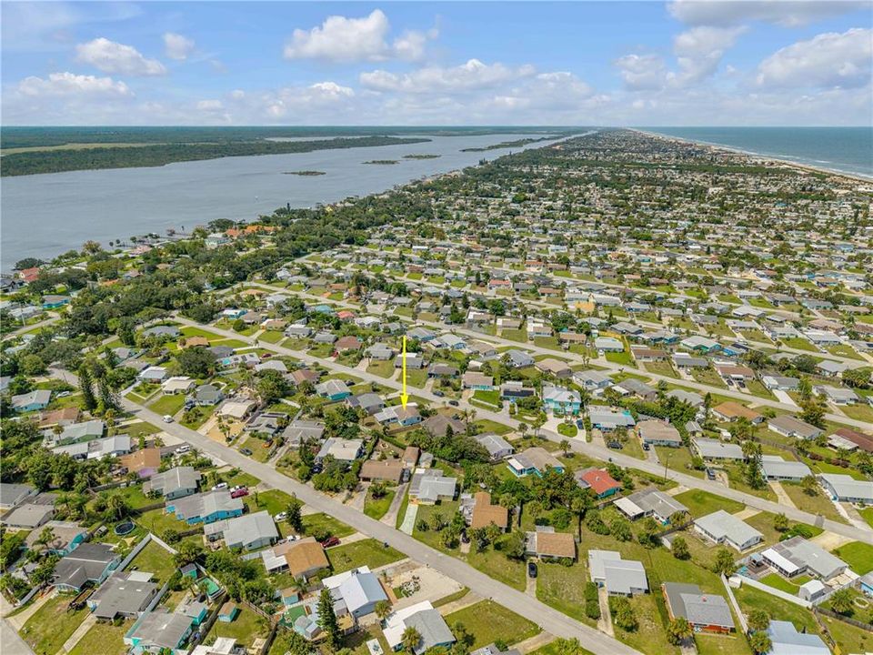 Active With Contract: $290,000 (2 beds, 2 baths, 1052 Square Feet)