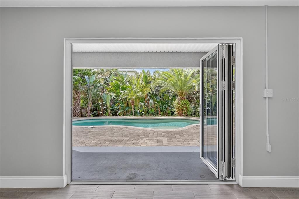 待售: $875,000 (3 贝兹, 2 浴室, 2212 平方英尺)