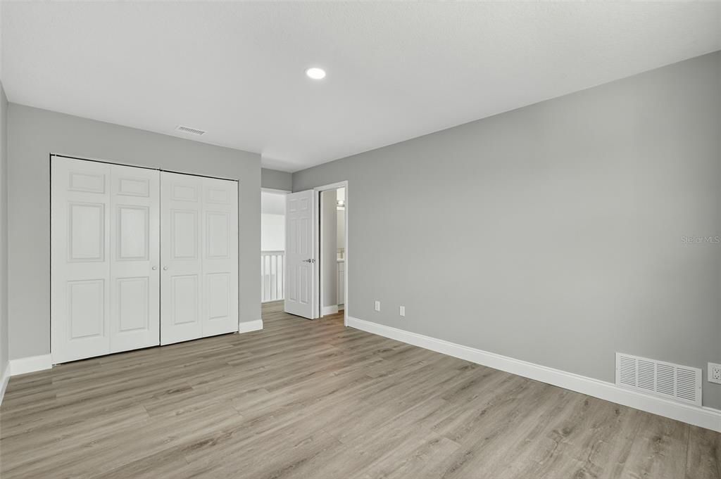 待售: $875,000 (3 贝兹, 2 浴室, 2212 平方英尺)