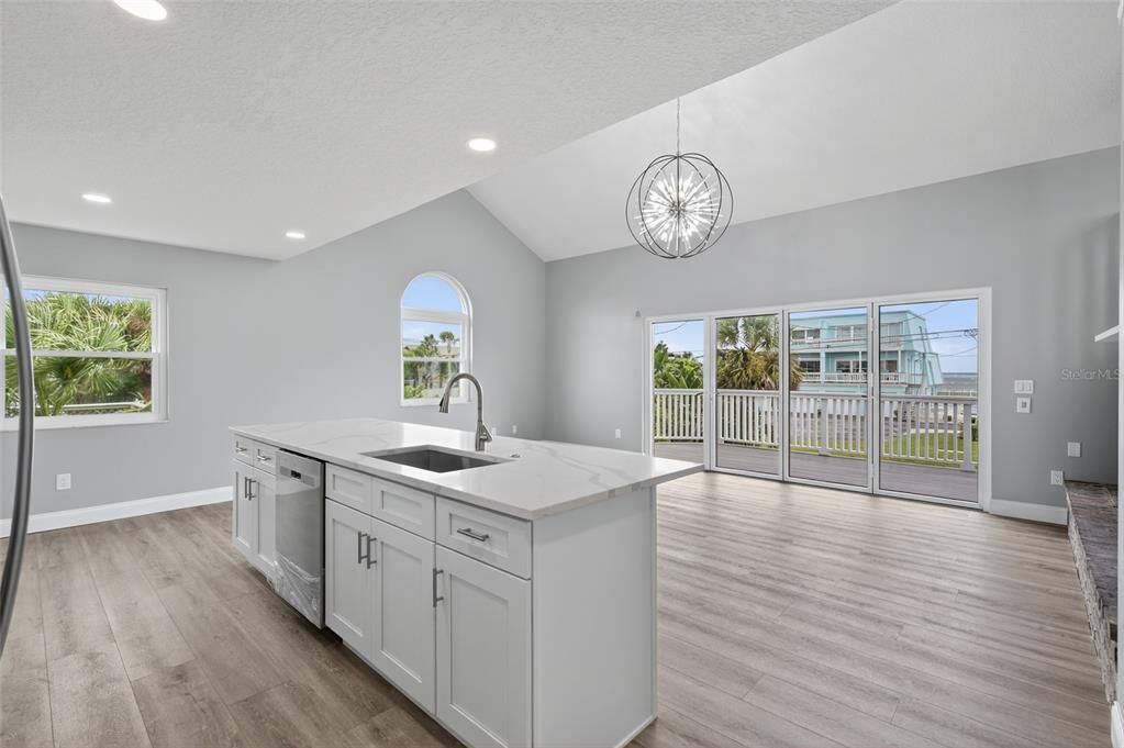 待售: $875,000 (3 贝兹, 2 浴室, 2212 平方英尺)