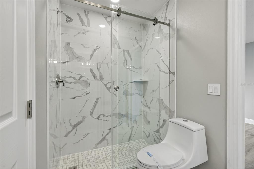 待售: $875,000 (3 贝兹, 2 浴室, 2212 平方英尺)