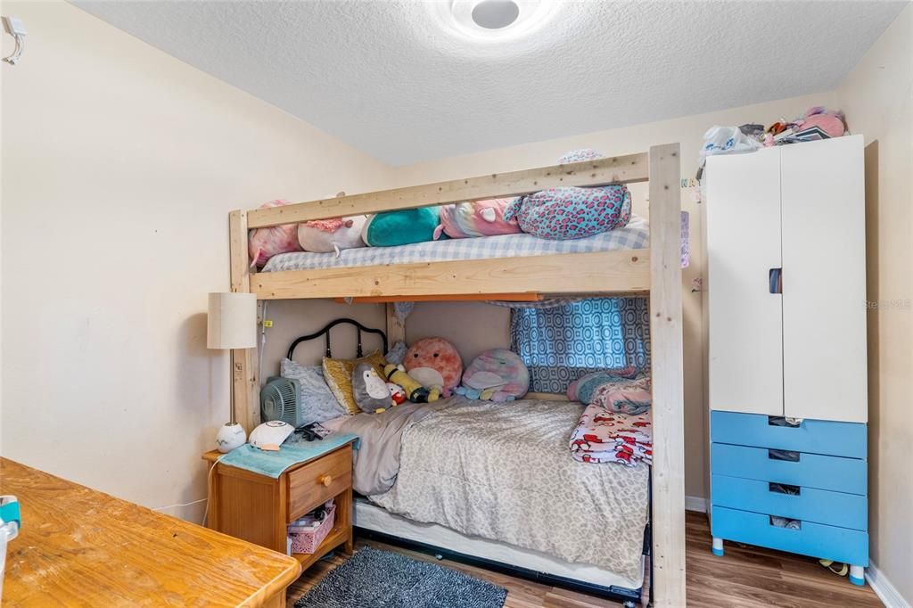 En Venta: $995,405 (2 camas, 1 baños, 912 Pies cuadrados)