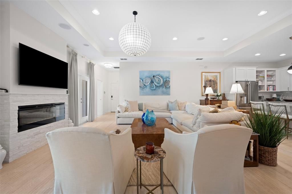 На продажу: $1,999,000 (5 спален, 3 ванн, 3423 Квадратных фут)