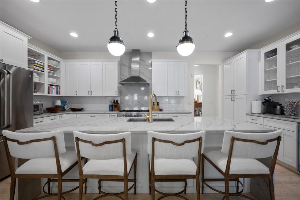 На продажу: $1,999,000 (5 спален, 3 ванн, 3423 Квадратных фут)