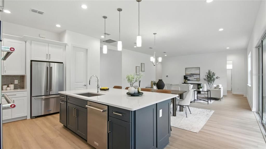 En Venta: $619,000 (3 camas, 3 baños, 2800 Pies cuadrados)