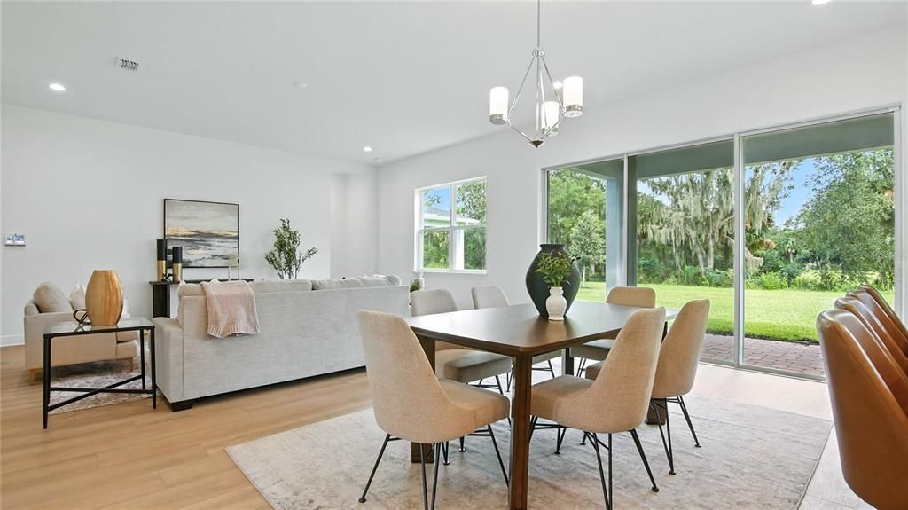 En Venta: $619,000 (3 camas, 3 baños, 2800 Pies cuadrados)