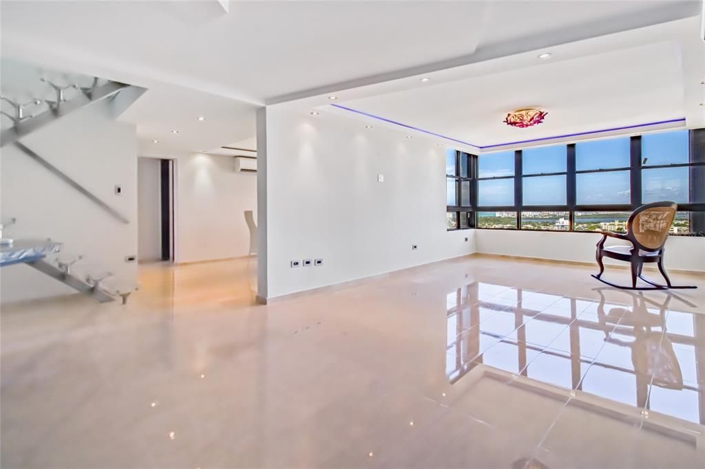 На продажу: $950,000 (3 спален, 3 ванн, 2629.75 Квадратных фут)