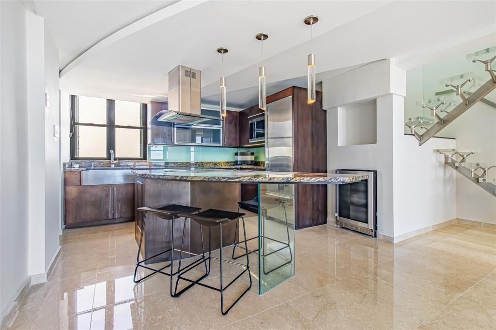 На продажу: $950,000 (3 спален, 3 ванн, 2629.75 Квадратных фут)