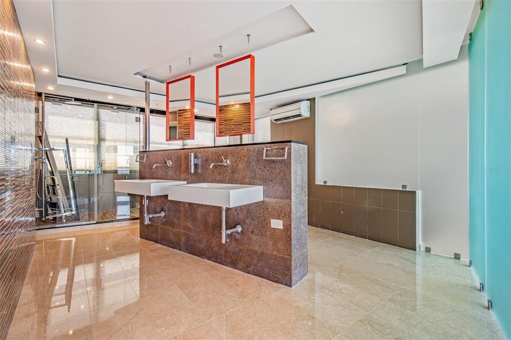 На продажу: $950,000 (3 спален, 3 ванн, 2629.75 Квадратных фут)